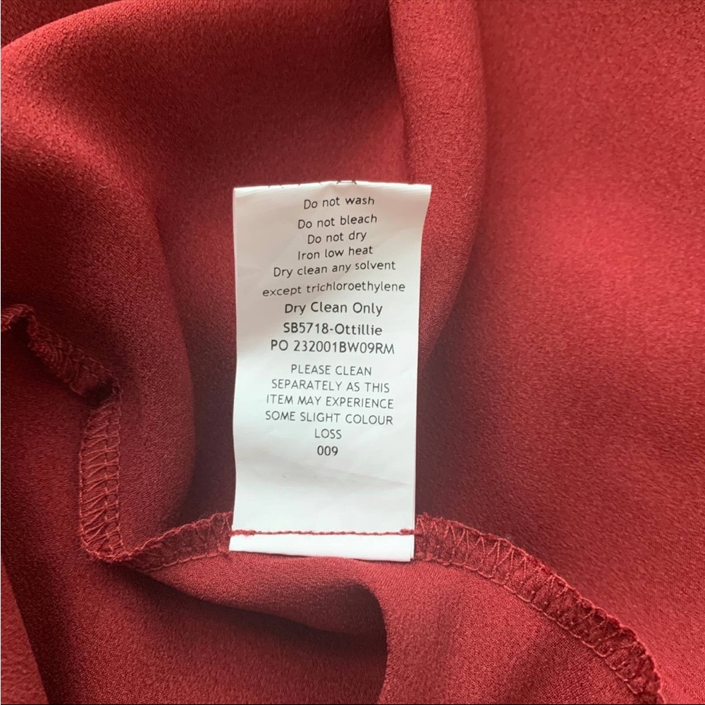 HOUSE OF CB Ottillie Sexy Open Back Puff Sleeves
Silky Satin Red Maxi Gown Dress - Picture 8 of 14